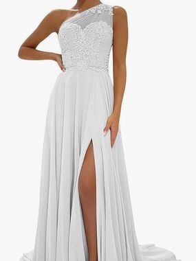 Elegant White Lace Maxi Dress